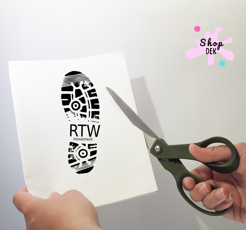 วิธีวัดไซส์รองเท้านักเรียนเด็กอนุบาล วัดอย่างไรให้พอดี ไม่กัดเท้า