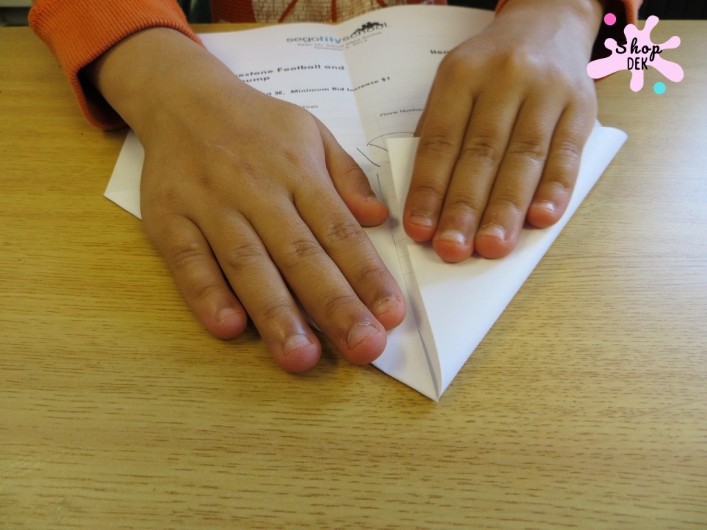 แนะนำของเล่นเงียบๆ สำหรับเล่นบนเครื่องบิน เพลินลูก&nbsp;ไม่รบกวนคนอื่น