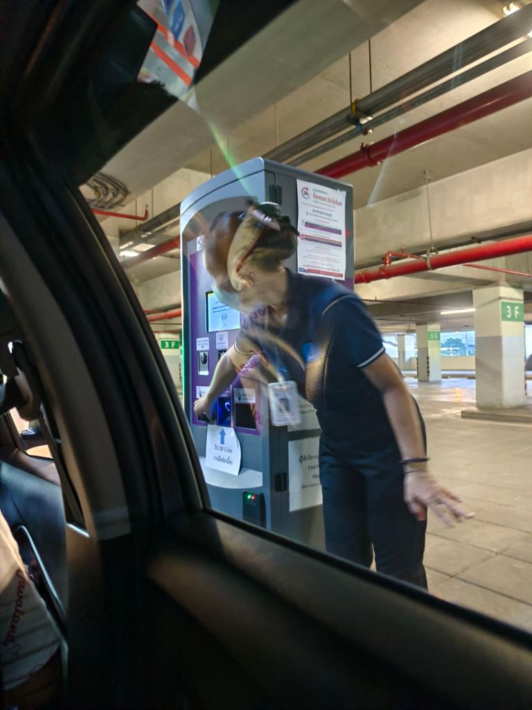 พาเที่ยวงานกาชาดบางบัวทอง ครบรอบ 123 ปี 2568