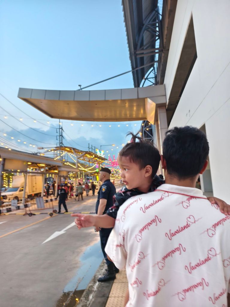 พาเที่ยวงานกาชาดบางบัวทอง ครบรอบ 123 ปี 2568