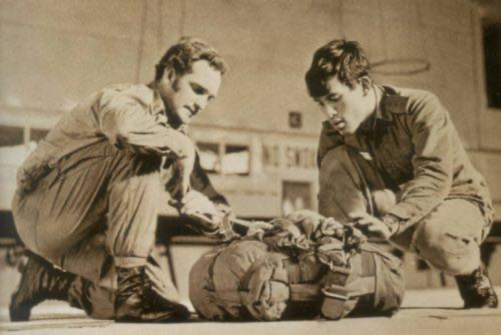 อยากเป็นนักบินเก่งแบบในหลวงรัชกาลที่ 10 รู้ไหมพระองค์ขับเครื่องบินแบบไหนได้บ้าง?