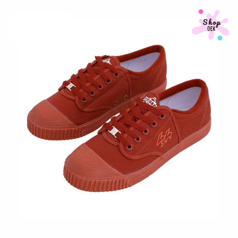 รองเท้าผ้าใบสีน้ำตาล ยี่ห้อ Breaker