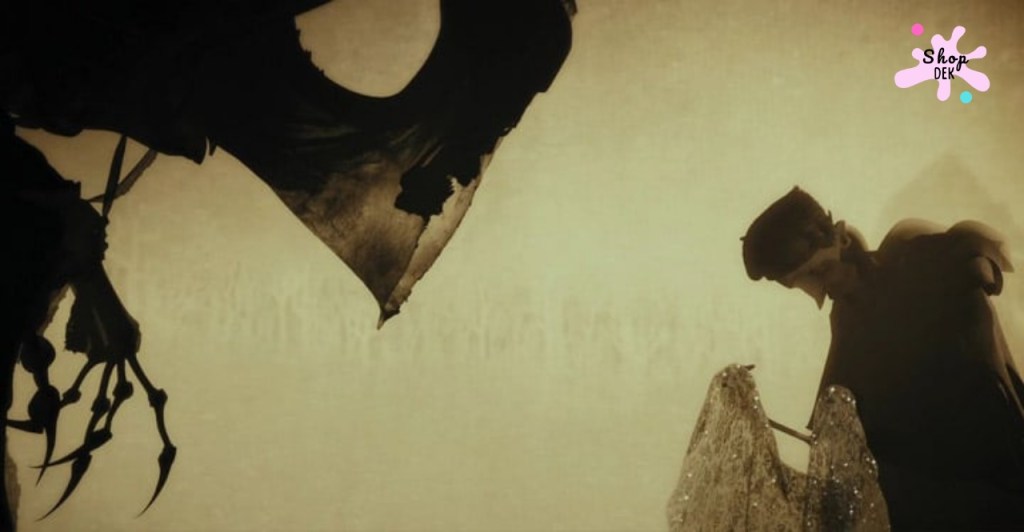 รู้จัก "ผ้าคลุมล่องหน" หนึ่งในเครื่องรางยมทูต ผ่านมือใครมาแล้วบ้าง?