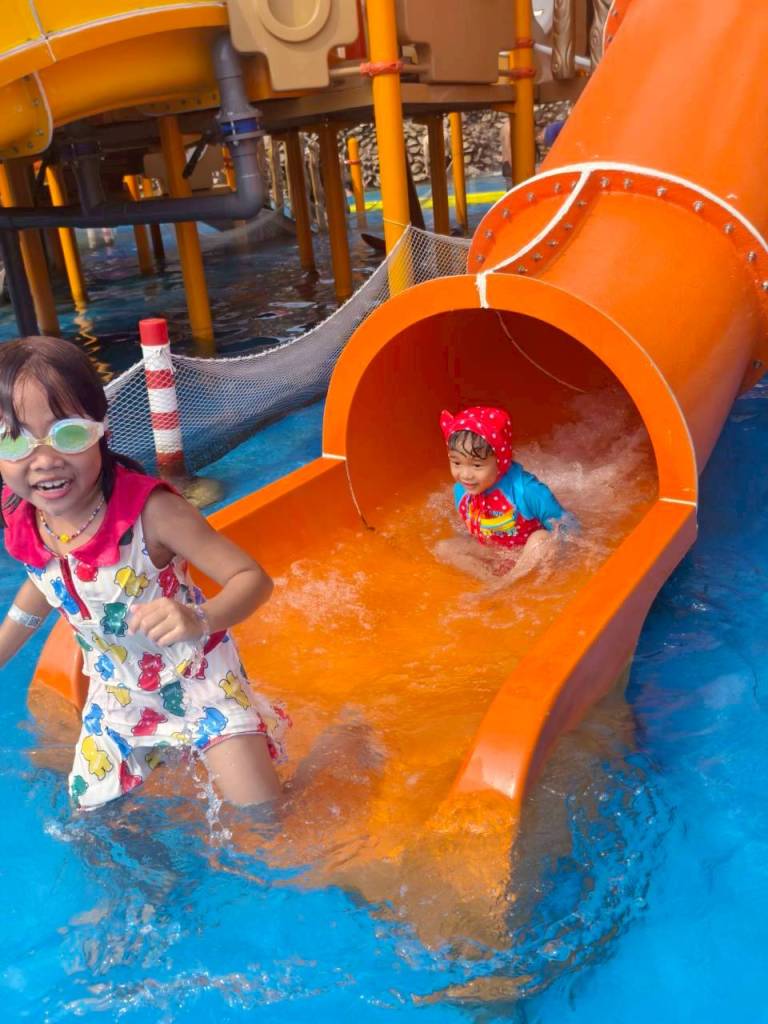 [รีวิว] "สวนสยาม" ทะเลกรุงเทพ ใกล้กว่าทะเลอื่น แป้งหอมวินเนอร์ผิวคล้ำขึ้นสองเฉด