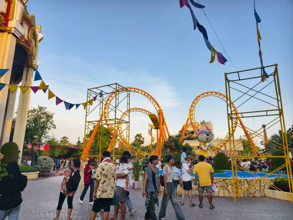 [รีวิว] "สวนสยาม" ทะเลกรุงเทพ ใกล้กว่าทะเลอื่น แป้งหอมวินเนอร์ผิวคล้ำขึ้นสองเฉด