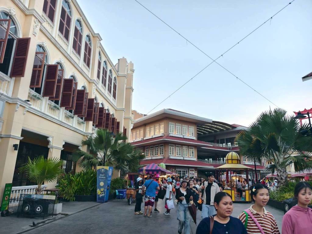 [รีวิว] "สวนสยาม" ทะเลกรุงเทพ ใกล้กว่าทะเลอื่น แป้งหอมวินเนอร์ผิวคล้ำขึ้นสองเฉด