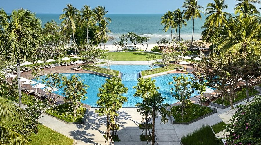 ที่พักชะอำครอบครัว :  เดอะ รีเจ้นท์ ชะอำ บีช รีสอร์ท (The Regent Cha Am Beach Resort)